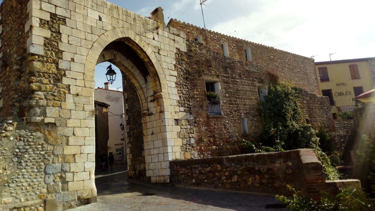 Maison Au Pied De La Cathedrale Elne Exteriér fotografie